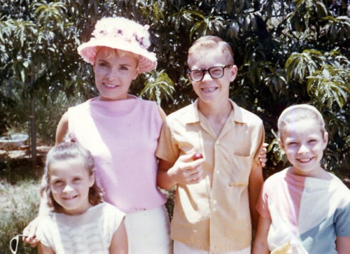Clay and his sisters and mom