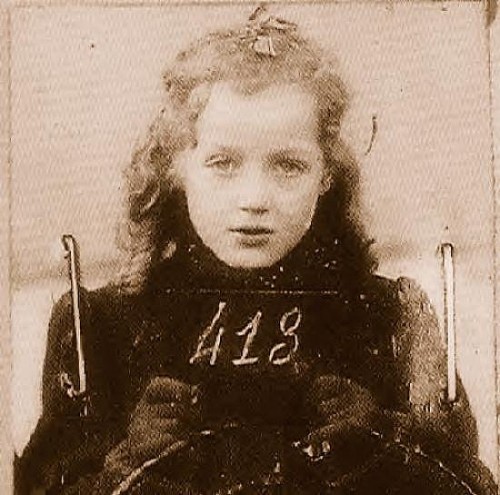 ANNY HOROWITZ PERISHED IN AUSCHWITZ IN 1942 AGED 9