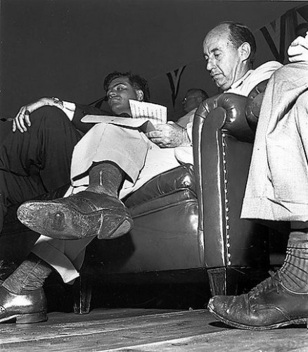 stevenson bares his sole.jpg