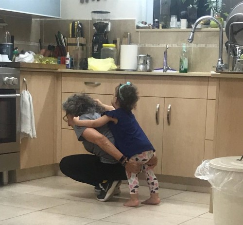 little Hili initiates piggy-back